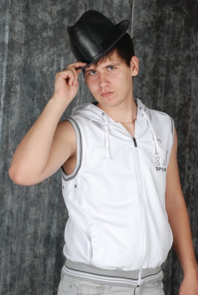 №9, Гена Дмитриев №9, Гена Дмитриев