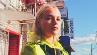 Lolo Zouaï - Challenge (Official Video 2019)