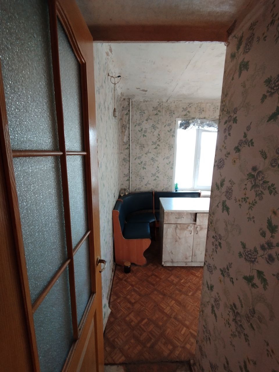 Продам 1 комнатную квартиру на кв. Гаевого 3/5 эт. возле Буревестника 33 кв. м. Квартира теплая, м/п окна, двойные двери, состояние жилое. Хорошее расположение: школа, детсад, больница ,магазины, супермаркет, транспорт. Прописанных нет, долгов нет. . ✅ Цена 3 300 000₽ наличка ☎ +79592952103 Николай. ...