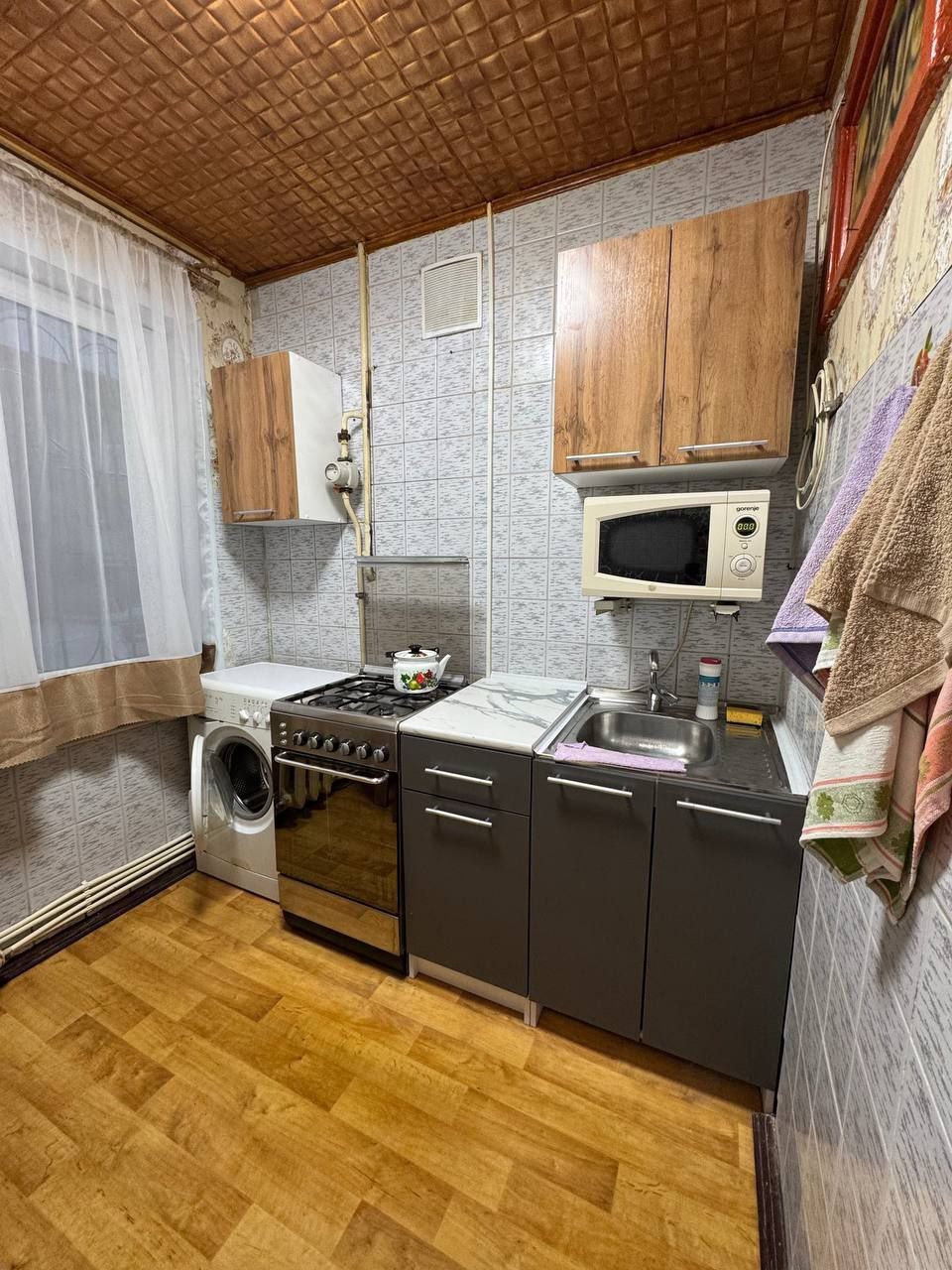 ‼️Срочная продажа 2 к квартиры на КВ.Левченко🔥с автономным отоплением,что экономит деньги в отопительный сезон 1/5 эт.,на окнах решетки.Комнаты просторные большие, планировка трамвай.Мебель остаётся.Рядом рынок Комарова ,остановка,итд.Документы переоформлены на РФ. 💥 4 млн ₽ублей,☎️+79591578721,+79591986215...